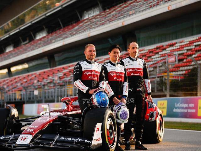 威廉姆斯逆转哈斯车队,皮亚斯特里惊艳四座 威廉姆斯逆转哈斯车队,皮亚斯特里惊艳四座