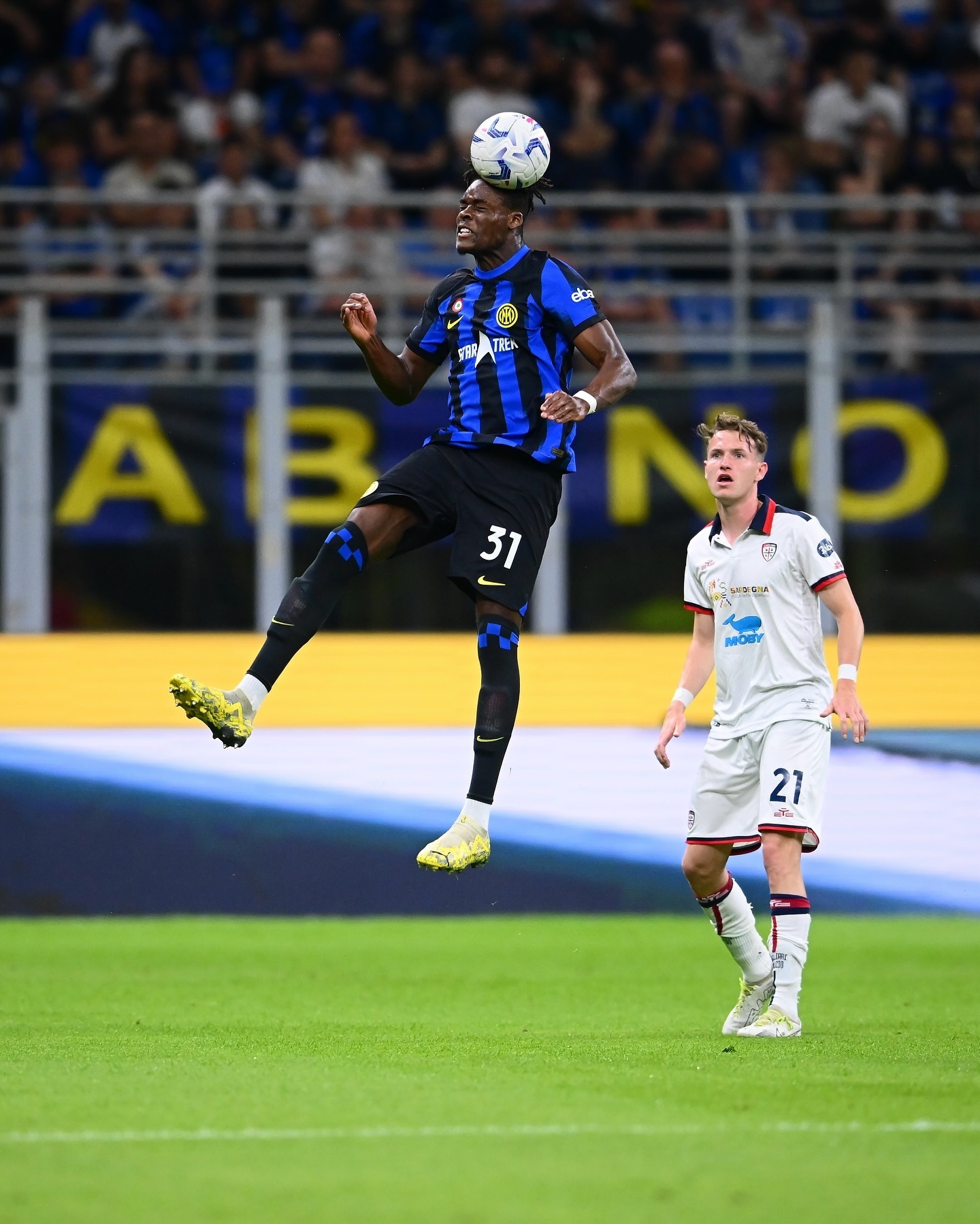 国际米兰逆转葡萄牙，伊布高光表现