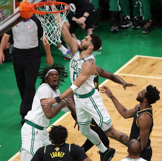 凯尔特人完胜江苏队,孙铭徽带队取胜 凯尔特人完胜江苏队,孙铭徽带队取胜