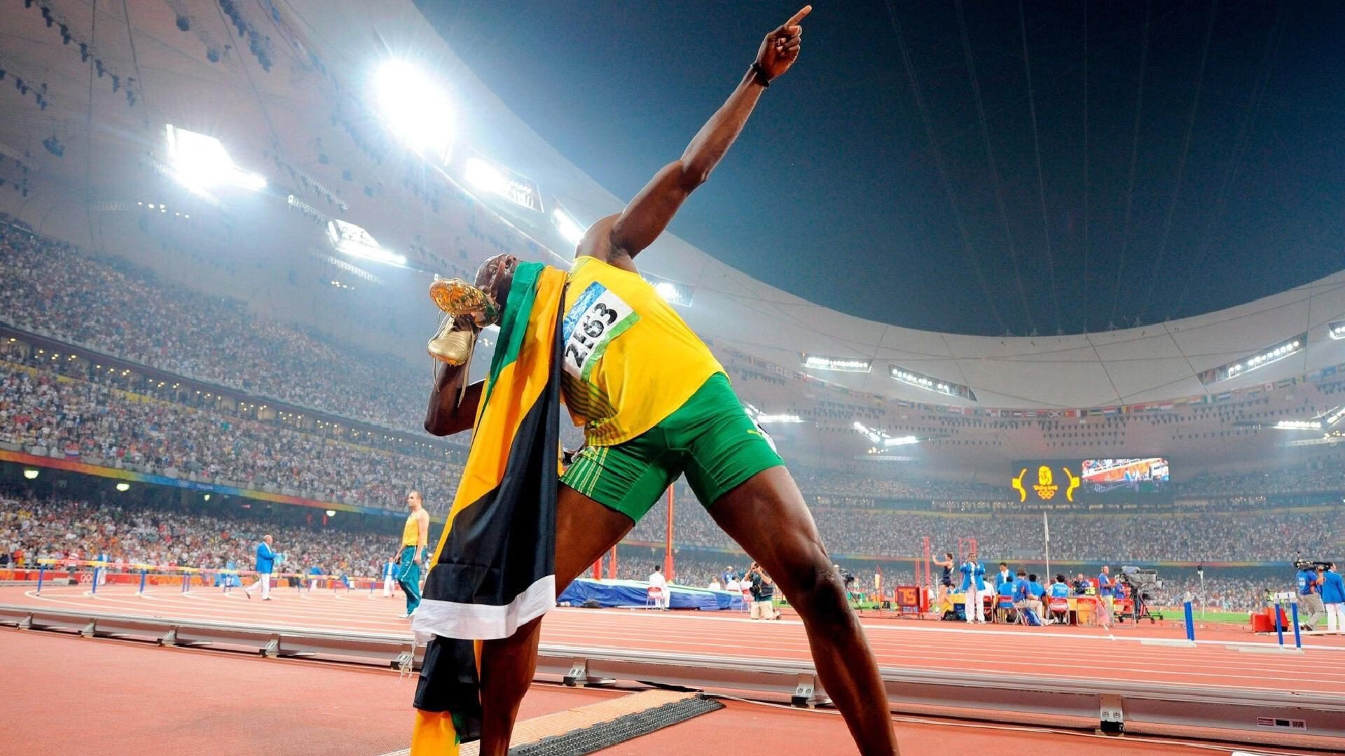 克瓦拉茨赫利亚存在感拉满，威尔士淘汰喀麦隆，足球版图上的小国叙事