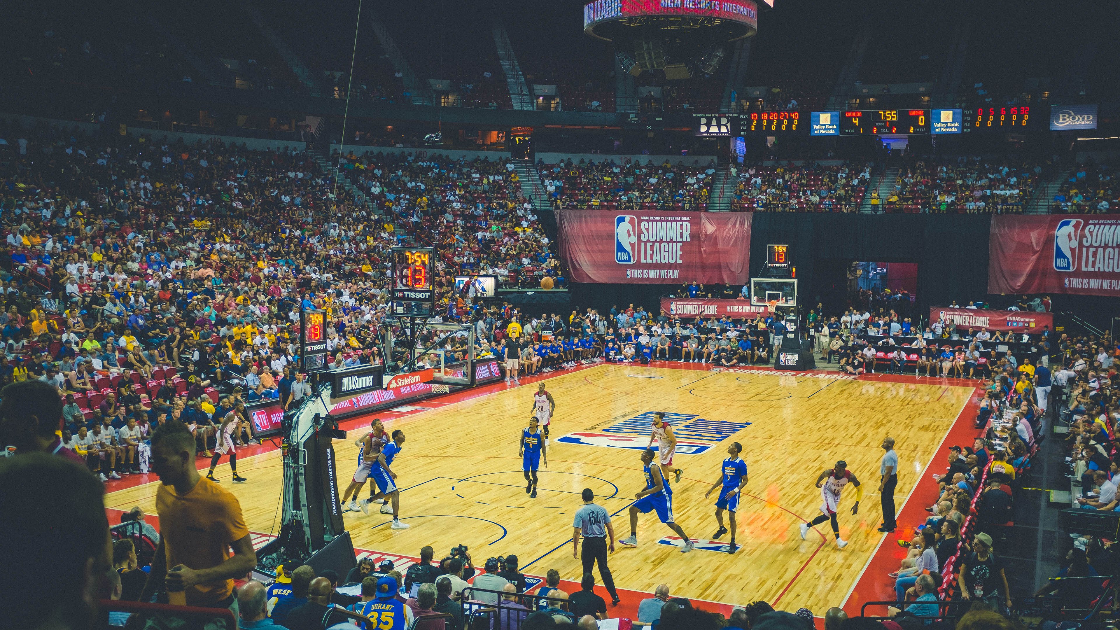 英超争冠之夜，福登主宰比赛走向