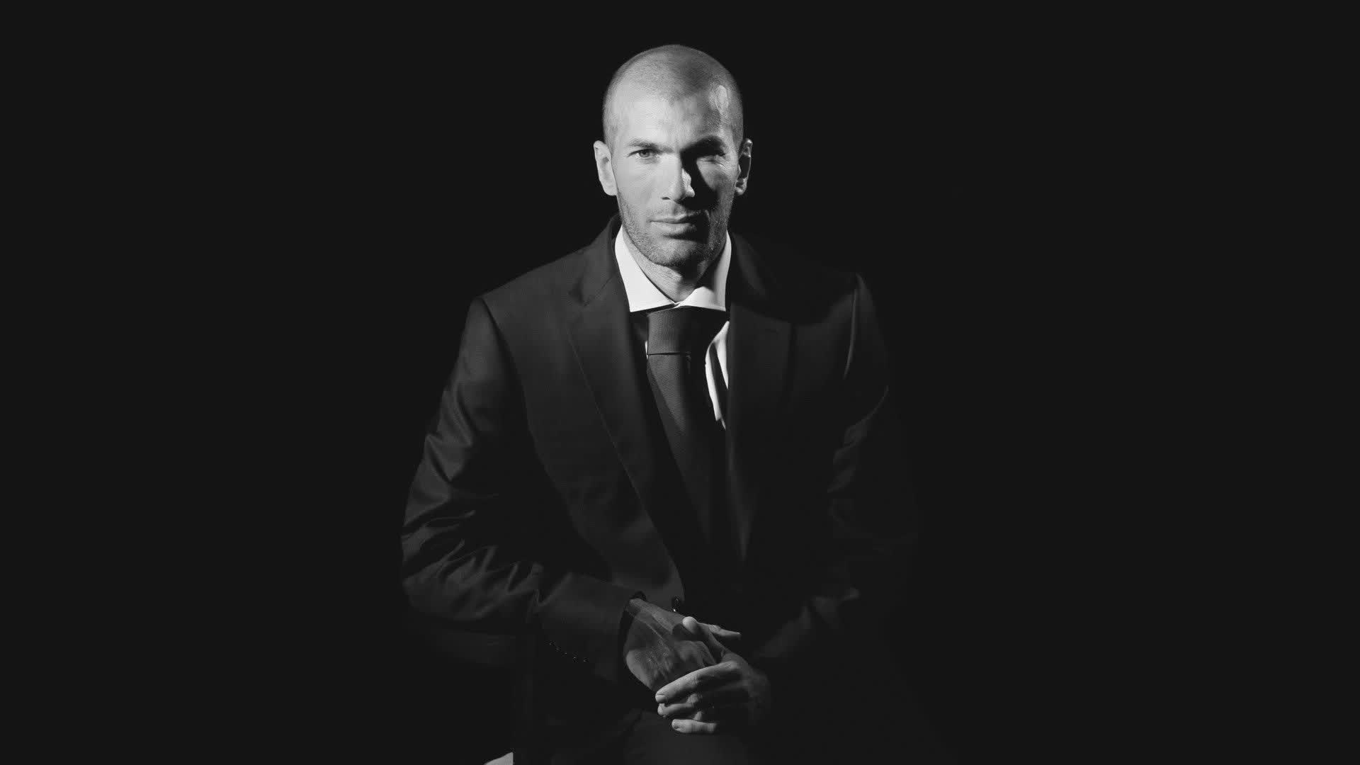 伯纳乌奇迹夜，匈牙利读秒绝杀阿联酋，C罗双响护航葡萄牙挺进十六强